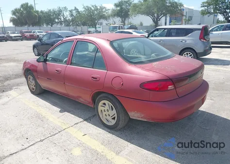 2000 Ford Escort from USA, damaged, VIN 3FAFP13PXYR258385